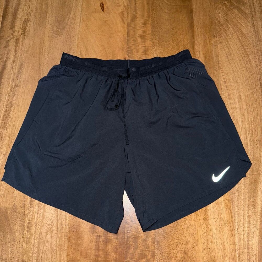 Nike Men’s Running Shorts Large Black with Built-In Liner & Zipper Pocket
